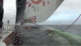 Thomas COVILLE sur SODEBO Ultim' va battre le Record du Tour du Monde Trimaran en Solitaire 